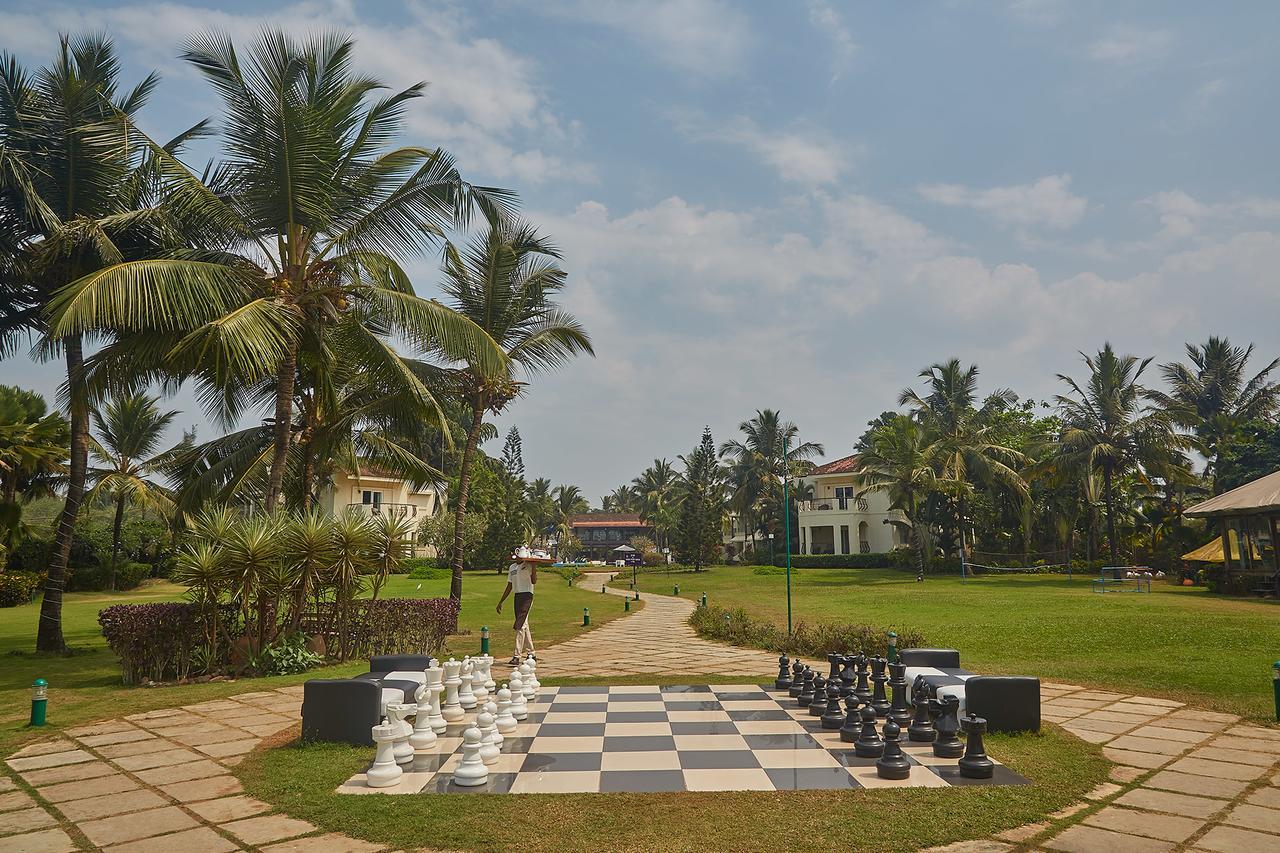 Royal Orchid Beach Resort & Spa, Utorda Beach Goa Екстер'єр фото