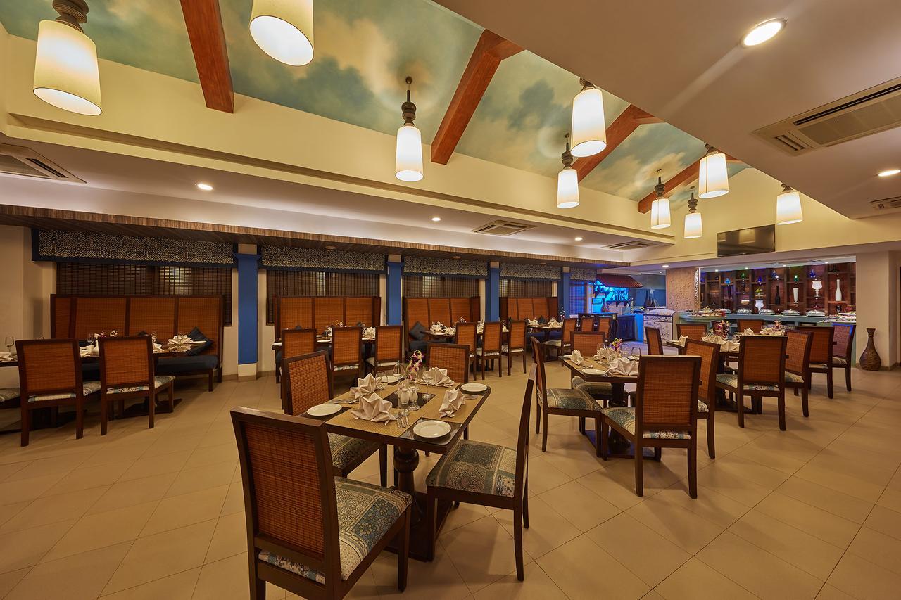 Royal Orchid Beach Resort & Spa, Utorda Beach Goa Екстер'єр фото