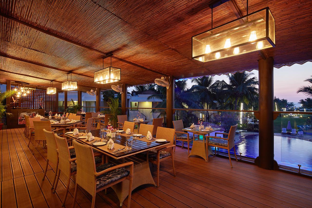 Royal Orchid Beach Resort & Spa, Utorda Beach Goa Екстер'єр фото